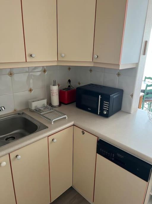 Bel Appartement De Bord De Mer Avec Veranda Roscoff Eksteriør billede